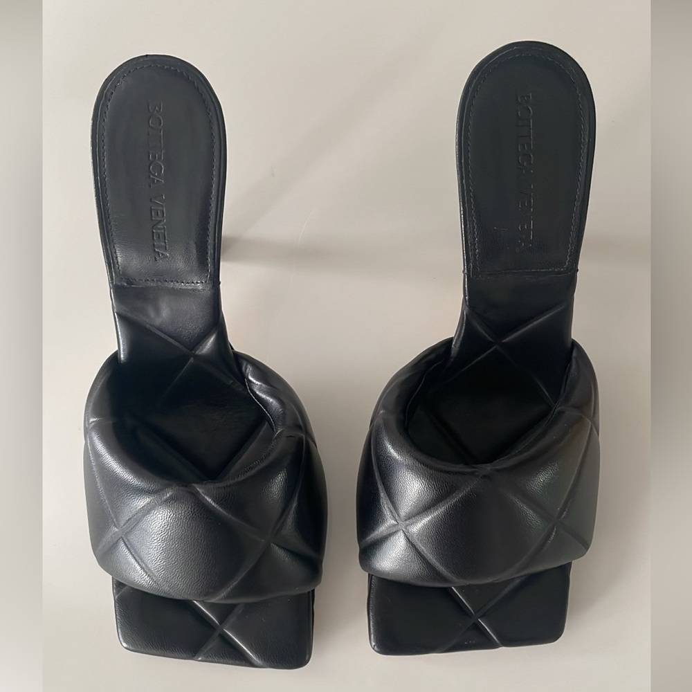 Bottega Veneta BV Lido Sandals, Black
